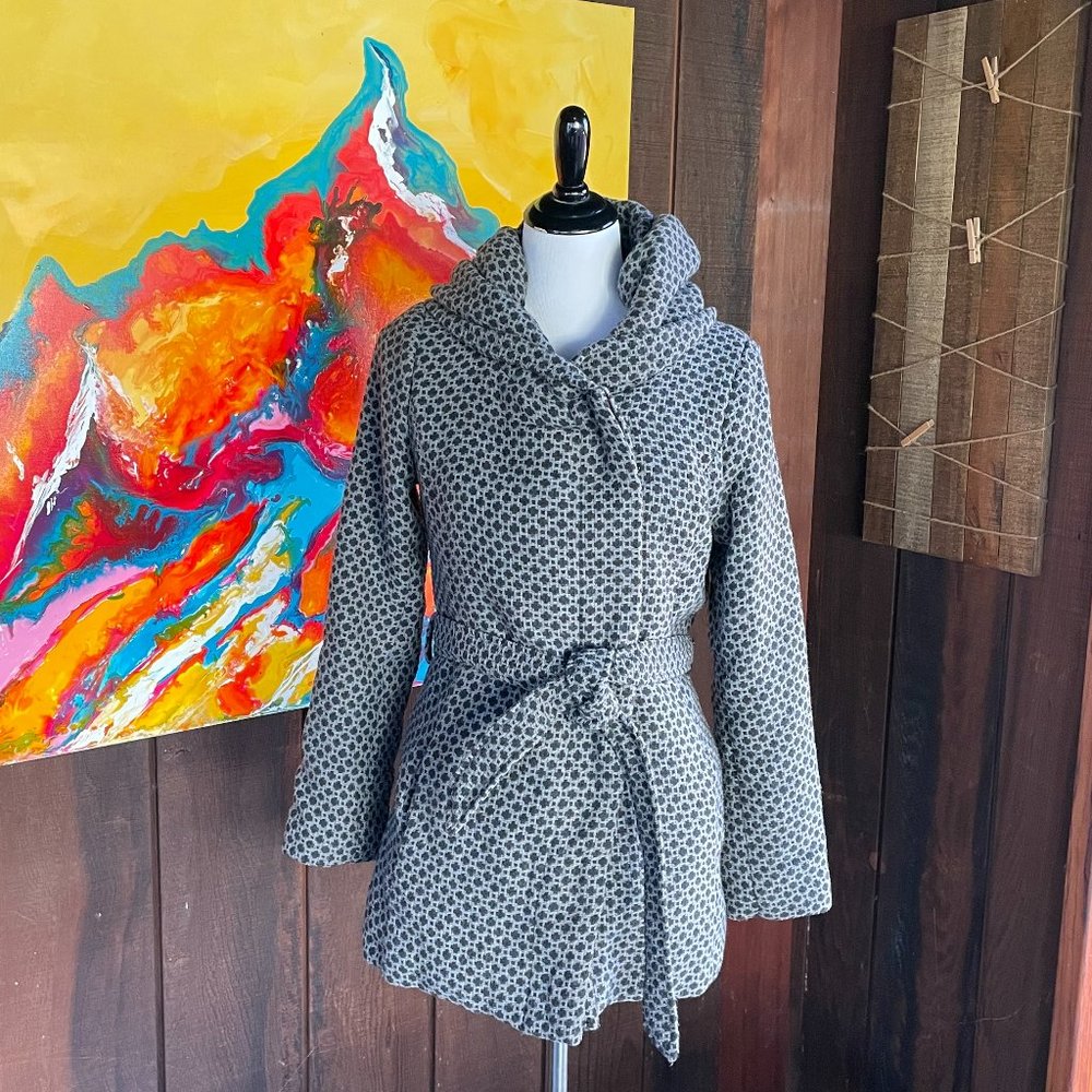 Black and Gray Walker Coat | GUC | Size M